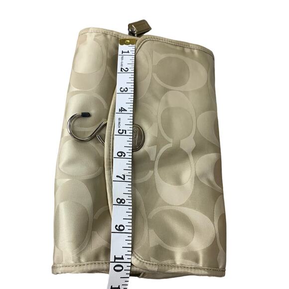 COACH Tan Signature Nylon Make Up Cosmetic Case Traveler Case - Picture 11 of 11